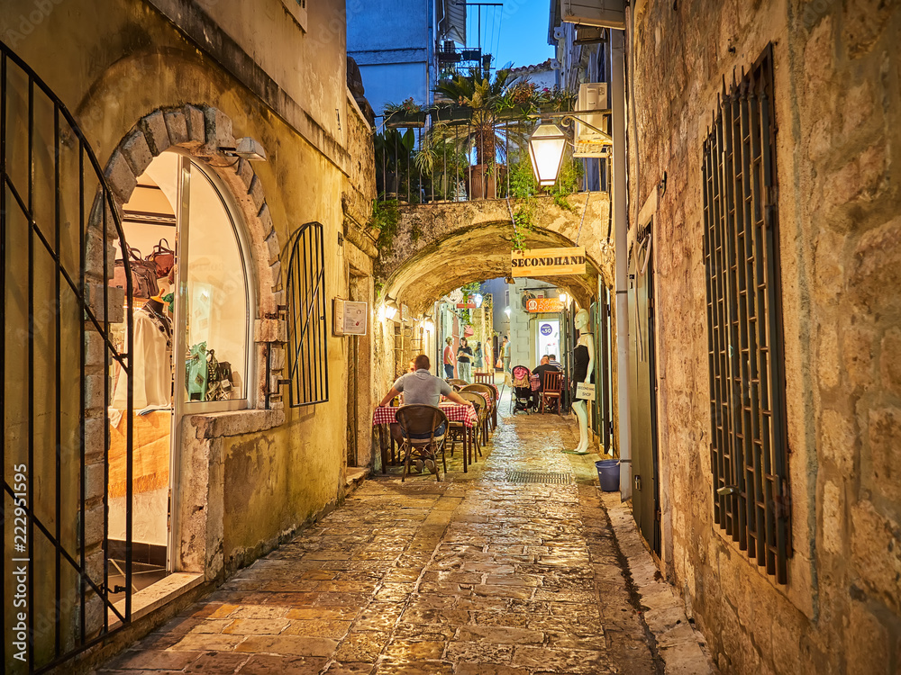 BUDVA PANORAMA PGS İLE 4 GECE (TGD-TGD)